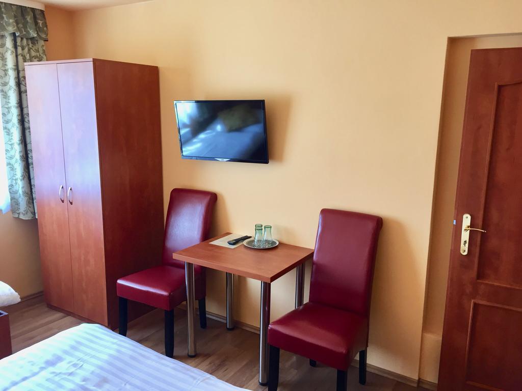 Penzion U Golema Blansko Kültér fotó
